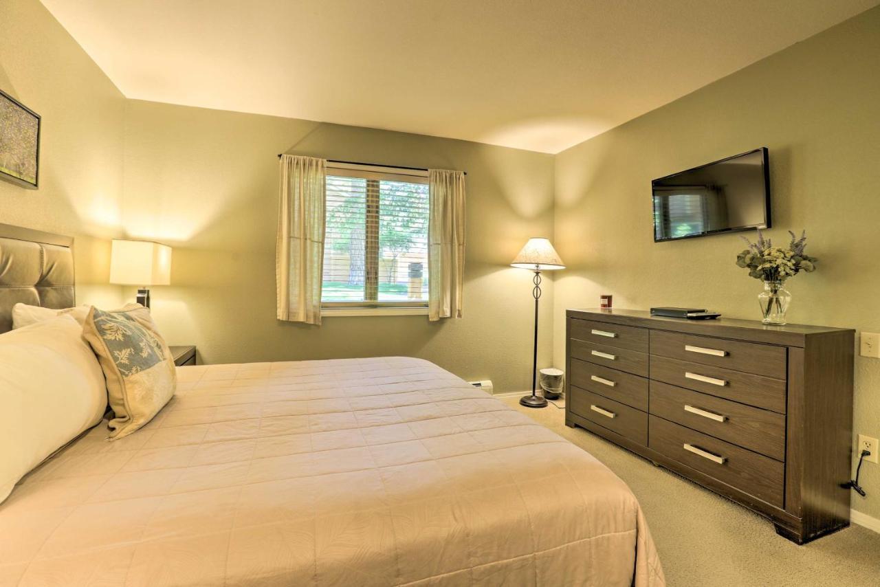 Corner-Unit Condo With Grill Walk To Lake Tahoe! Инклайн-Виллидж Экстерьер фото