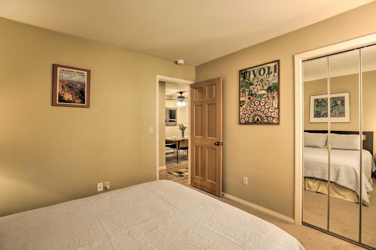 Corner-Unit Condo With Grill Walk To Lake Tahoe! Инклайн-Виллидж Экстерьер фото