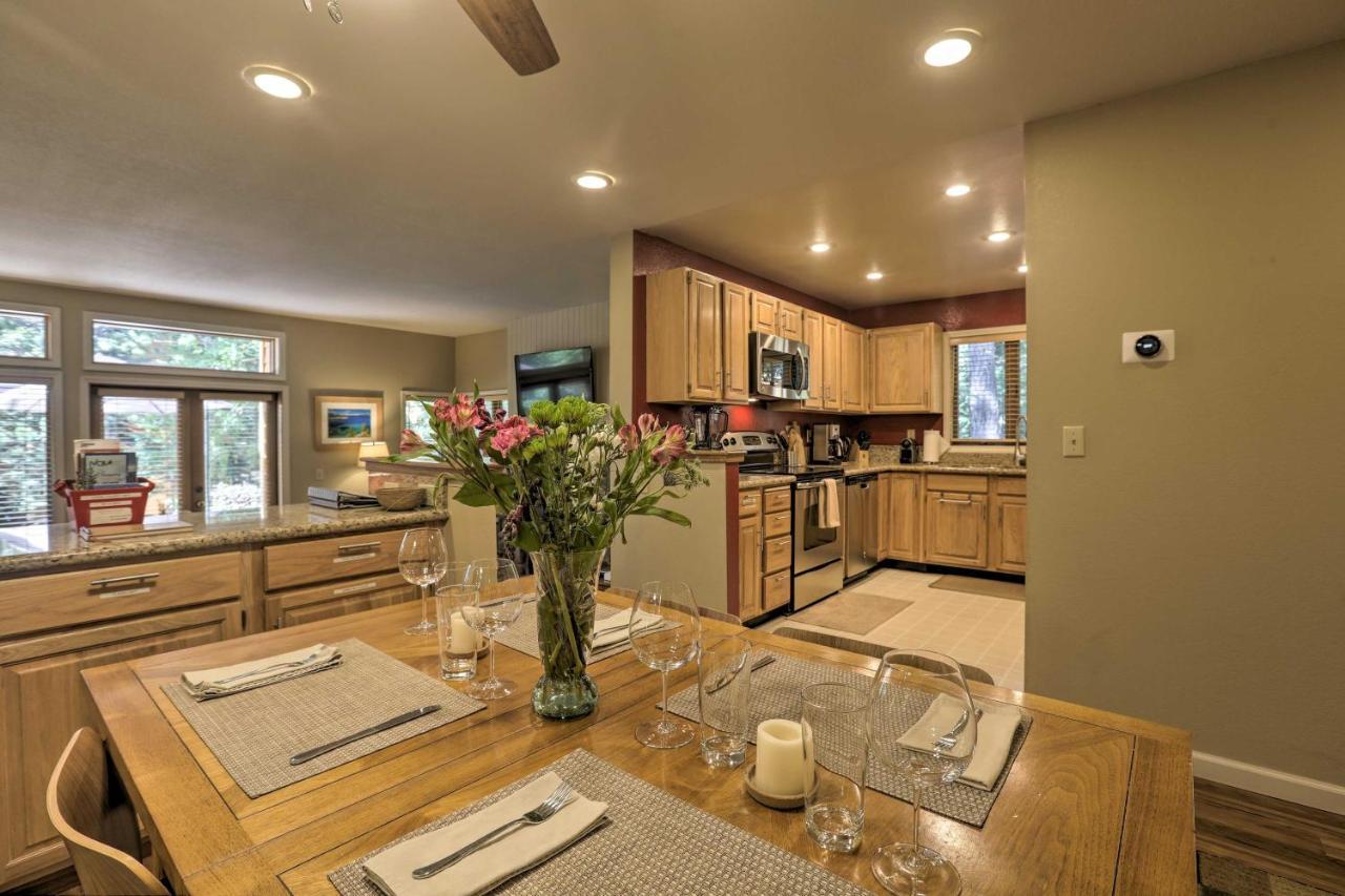 Corner-Unit Condo With Grill Walk To Lake Tahoe! Инклайн-Виллидж Экстерьер фото