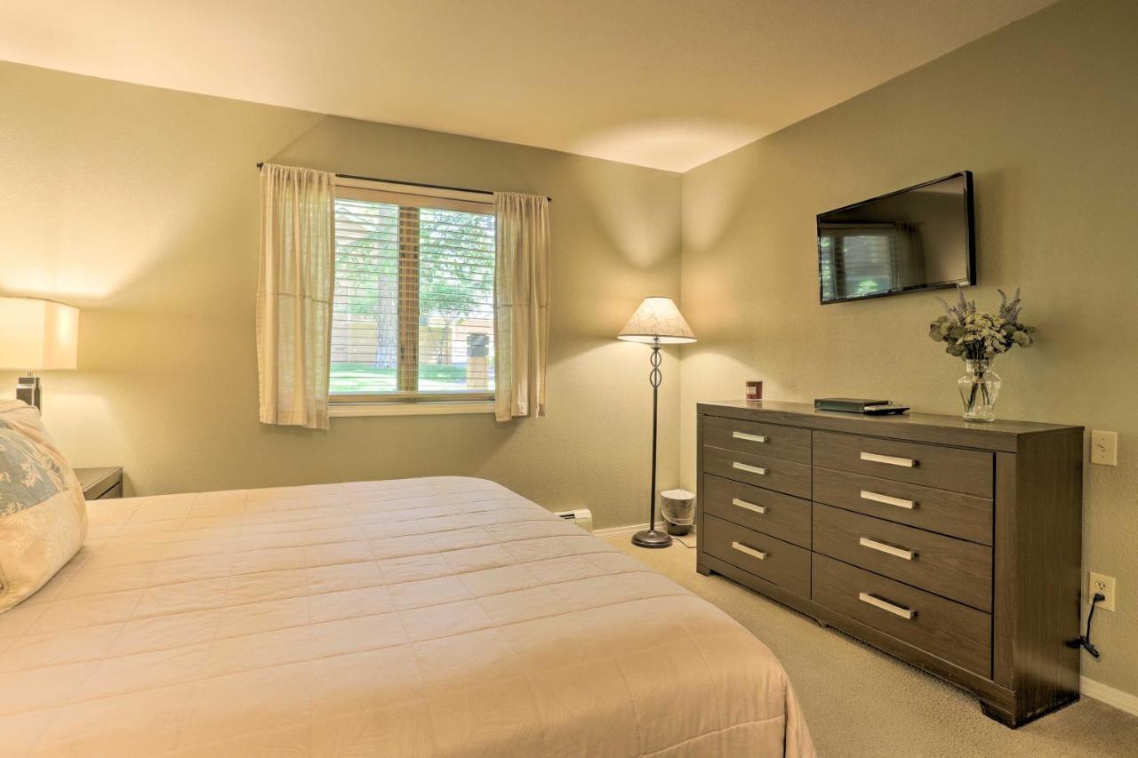 Corner-Unit Condo With Grill Walk To Lake Tahoe! Инклайн-Виллидж Экстерьер фото