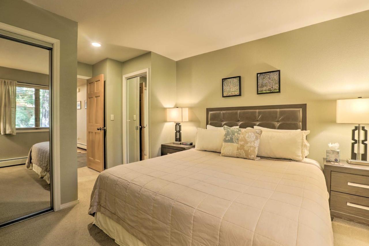 Corner-Unit Condo With Grill Walk To Lake Tahoe! Инклайн-Виллидж Экстерьер фото